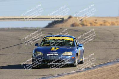 media/Oct-15-2023-CalClub SCCA (Sun) [[64237f672e]]/Group 4/Qualifying/